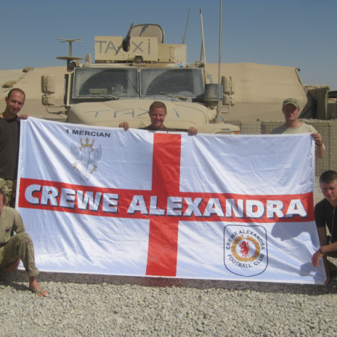 8ft x 5ft (2.44m x 1.52m) Flag: Custom design