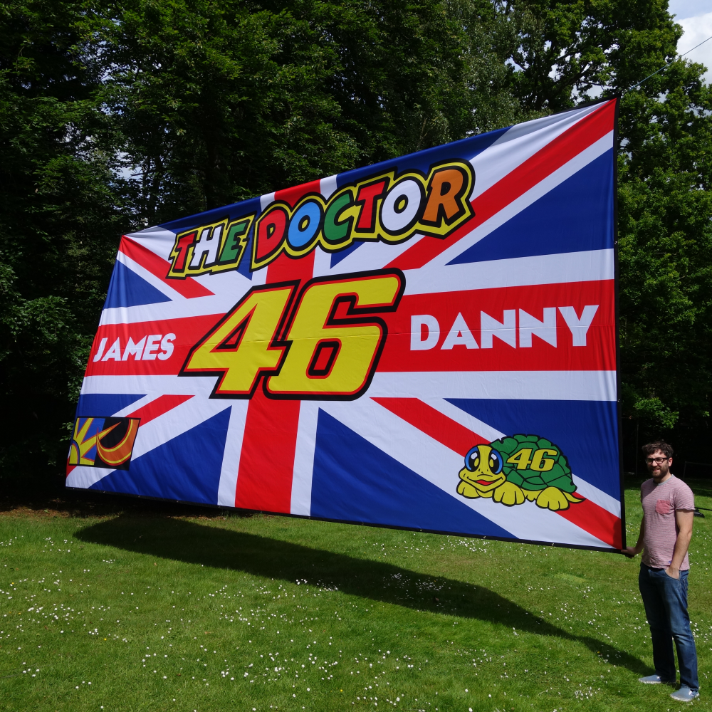24ft x 12ft (7.30m x 3.65m) Custom Football Flag footballflags.co.uk